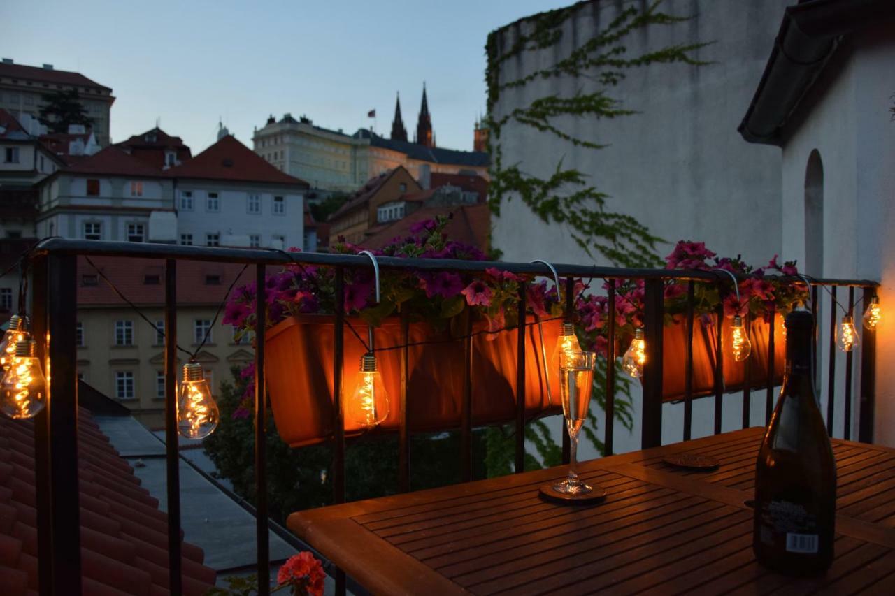 Mala Strana Апартаменты